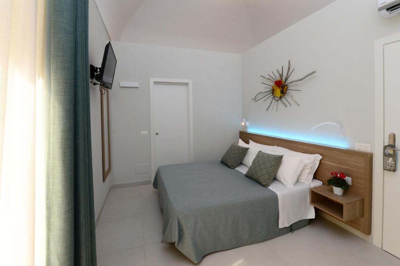 Dimora Del Cuore Guest House In Centro เวียสเต ภายนอก รูปภาพ