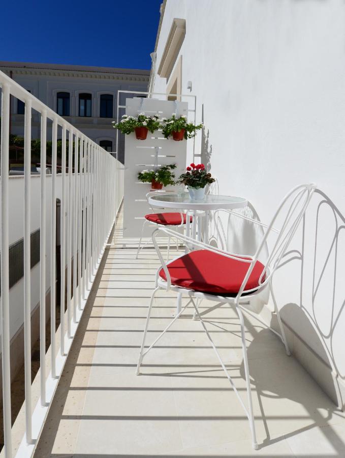Dimora Del Cuore Guest House In Centro เวียสเต ภายนอก รูปภาพ